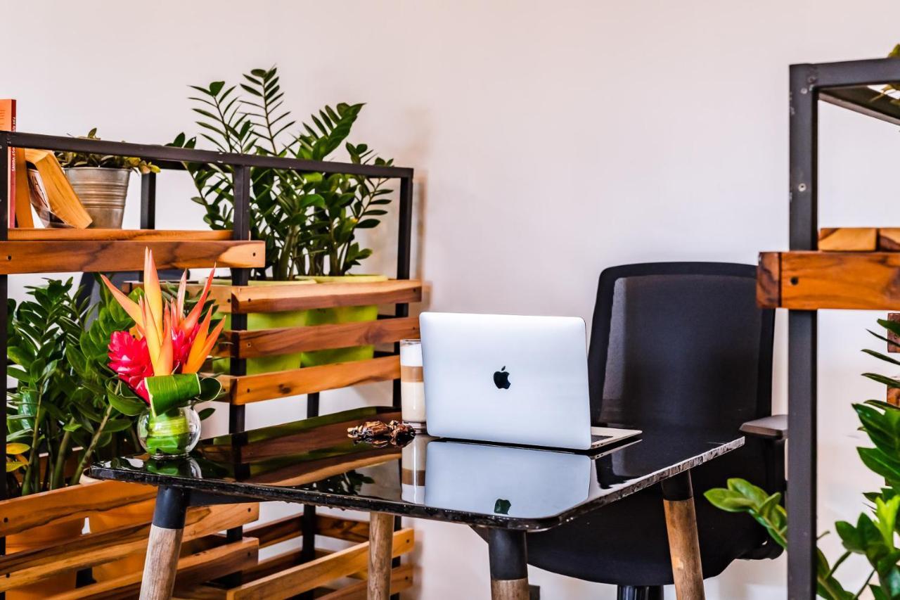 In The Shade Hotel - Coworking - 300Mbit - Adults Only 塔马林多 外观 照片