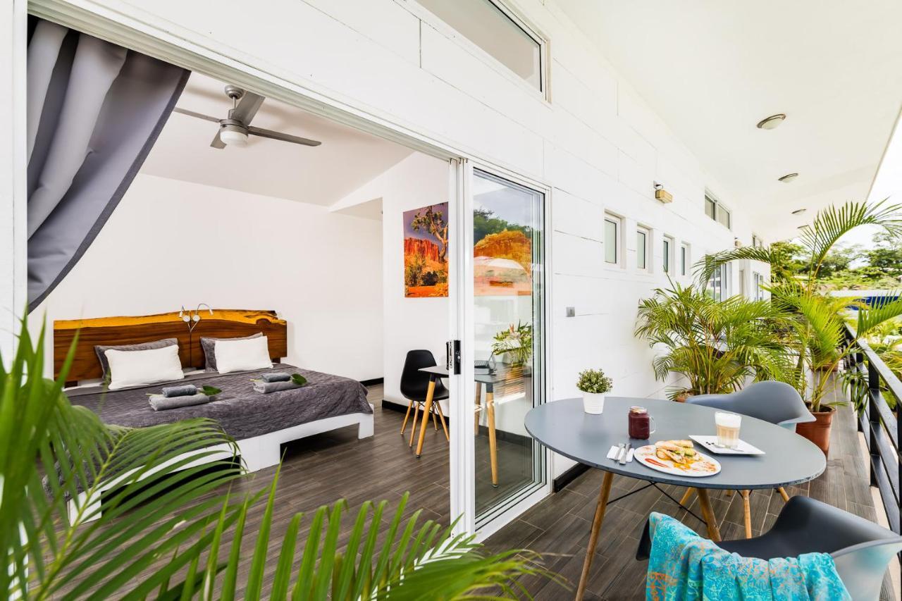 In The Shade Hotel - Coworking - 300Mbit - Adults Only 塔马林多 外观 照片